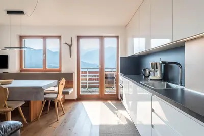 Image de Appartement \"Melisse Thalerhof\" avec vue sur les montagnes, balcons et Wi-Fi.
