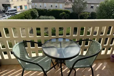 Image de Appartement T3 climatisé pour 4-6pers à 350m de la mer
