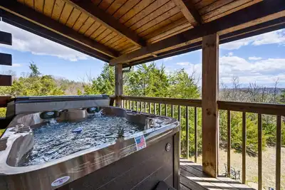 Image de Beautiful Mountain/Lake Views! Hot Tub & Pool Table