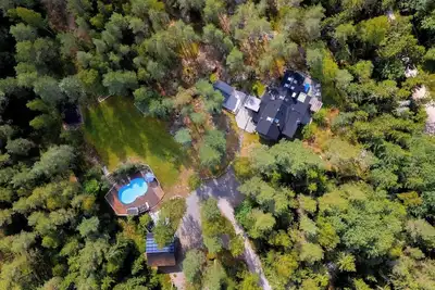 Image de Artists Nuuksio Retreat with Heated Pool, 800 Meters from Lake, Table tennis, Pool table