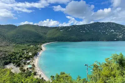 Image de 3br/3ba Luxury Villa! Sleeps 6- mins to Magens Bay