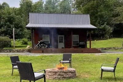 Image de Dragon's Nest Cabin with Mountain Views