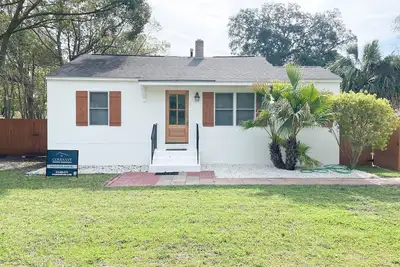 Image de 4br/2. 5ba Cottage, Walk to Pier Village, Pet Friendly, Sleeps 8