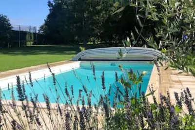 Image de Maison familiale au calme avec piscine & balnéo – proche Giverny, Thoiry et golf