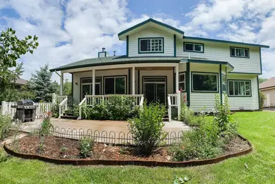 Image de Large Home on Golf Course in the Animas Valley