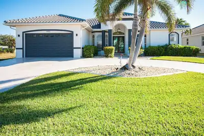 Image de Villa Wolstar - pool - spa - ping pong table - boats dock - no bridges