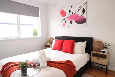 The Bright Gem on Grosvenor ⭐⭐⭐⭐⭐