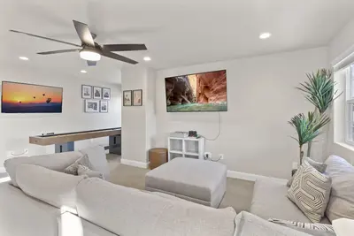 Image de 2343, Zion's Escape, New Home with a Nintendo Switch, Shuffleboard, Slp 20