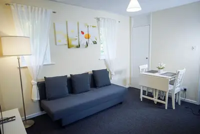 Image de Close to center, first floor studio.