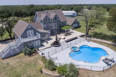 Image de White Oak Lodge-Texas Sized Pool & 24 acre B&B
