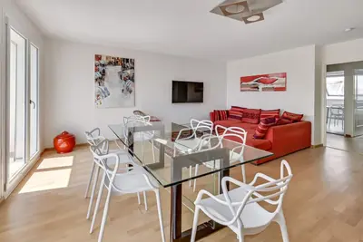 Image de Colmar vieille ville luxe, climatisation, parking - Le St Eloi**** Domaine Kinny