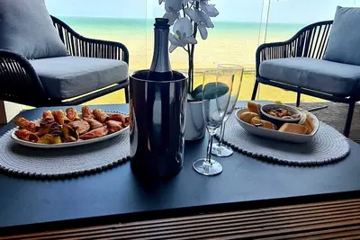 Image de Beautiful Seafront Home with Amazing Views!