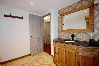 Image de Meublé de tourisme *** aux portes des Gorges du Tarn - vacation home 15pers