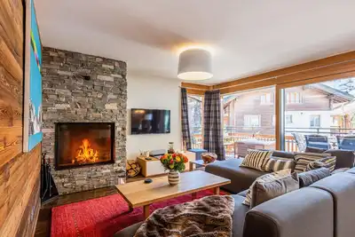 Image de Luxurious Chalet Petit - matterhorn views, central location, outdoor hot tub