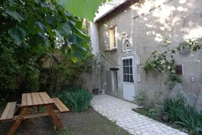 Image de 1ier étage d'une maison Xix de charme avec jardin clos privatif