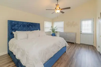 Image de Spacious 2 Br Westminster Wonder w/ Porch & Office