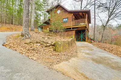 Image de Secluded Mtn-View Cabin w/ Fireplaces in Murphy!