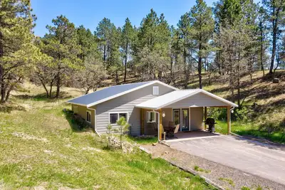 Image de Jc Stage Stop Bunk House for relaxing in the pines!