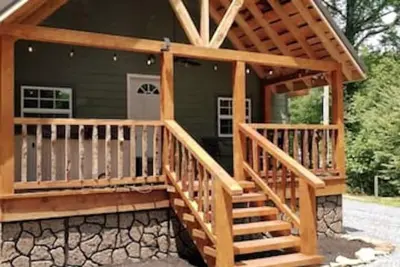 Image de Sawmill Retreat located near Summersville Lake/ Gauley River with hot tub