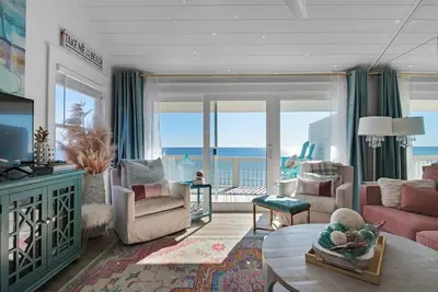 Image de Boujee On The Beach - 30a condo. Private beach. Incredible view!