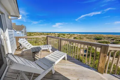 Image de Oceanfront Dog Friendly Home in Avon w/ Elevator, Hot Tub, Game Room, Wet Bar