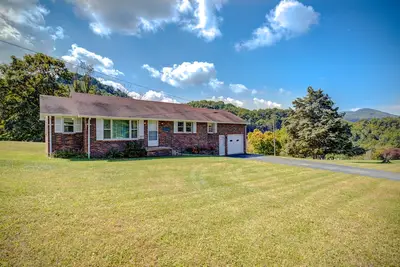 Image de Private, Mtn View, . 5 from Lake, near Ski Resorts, Kayaks, Pets, Boat Launch