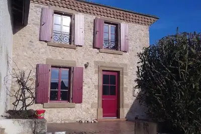 Image de Maison 19e avec piscine, au coeur du village