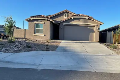 Image de Entire Beautiful New Home in Buckeye Az
