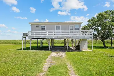 Cottage Near The Bay!