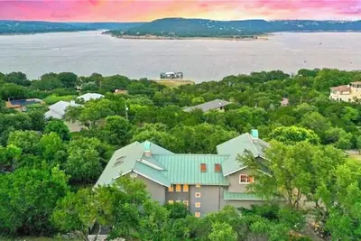 Image de Luxury Lake Travis Retreat with Pool, Hot Tub & Stunning Views