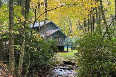 Image de Boone Cottage w/ Fire Pit & On-Site Creek!