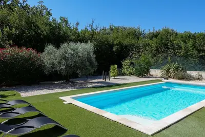 Image de Belle maison de vacances privée pour 8 personnes avec Wifi, piscine privée, Tv et terrasse