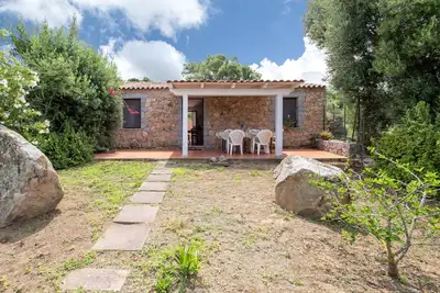 Image de Maison de vacances \"La casa vista isola\" avec vue sur mer, terrasse et jardin
