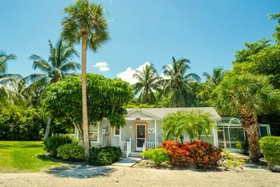 Two Bedroom Pool Home- Captiva Baywatch