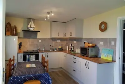Image de 23 Hillside, Mundesley - located on a quiet site on the cliff top, provides stunning views from the