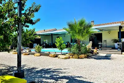 Image de Belle maison à St Victor la Coste