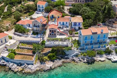 Image de Α beautiful, comfortable house is in one of the most famous places in Greece.