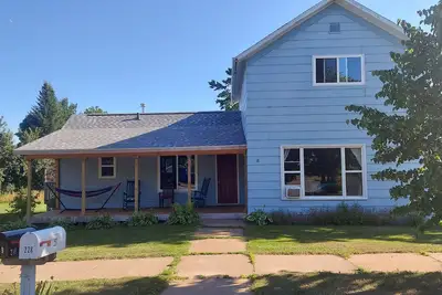 Image de Spacious four bedroom house -walking distance to Lake Superior / Washburn shops
