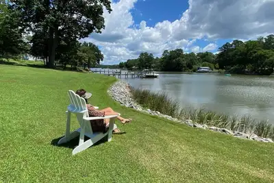 Image de Tipsy Mermaid “Rivah House” Kayak/Paddlebaord/Crabbing/Fishing