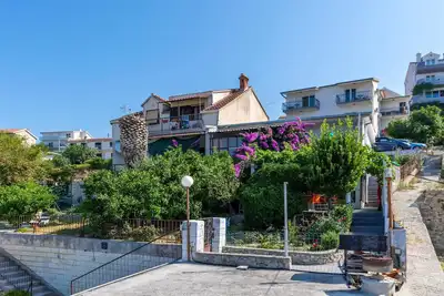 Image de Appartement confortable de 2 chambres à.