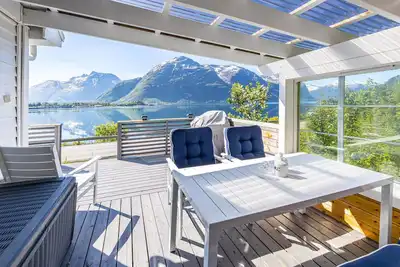 Image de Superbe maison de 2 chambres à.