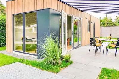 Image de Superbe maison à Heinkenszand avec.