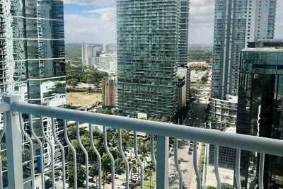Sunset views+3 Bedroom+ Free Parking Brickell