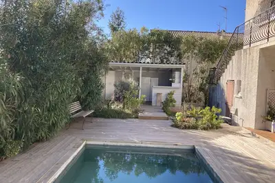 Image de Villa avec piscine à qq mn à pied  des plages de Hyères.