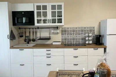 Image de Beau studio indépendant perché dans les vignes