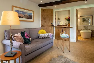 Image de The Room @Rawsons -  Boutique decor on a beautiful farm