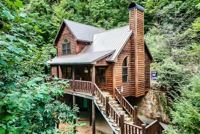 Image de 🌞Secluded Paradise🌞 New Hot Tub! Close to Gsm/Pf/Gb🌲