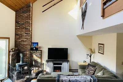 Image de Cozy townhouse minutes from North Conway.