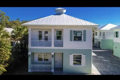 Image de Luxe 3 Bedroom Inter-Coastal Downtown Stuart