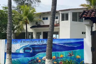 Image de A Wave from it all 3 \"  Best value and view of the ocean!
